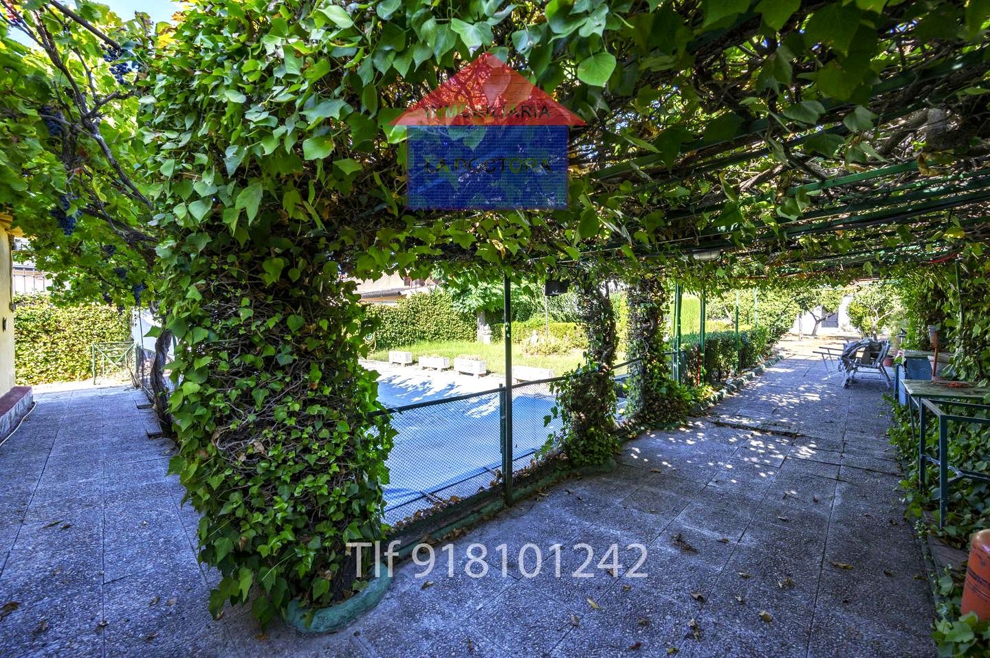 Jardí de Casa o xalet en venda en Villamanta amb Jardí privat, Traster i Piscina