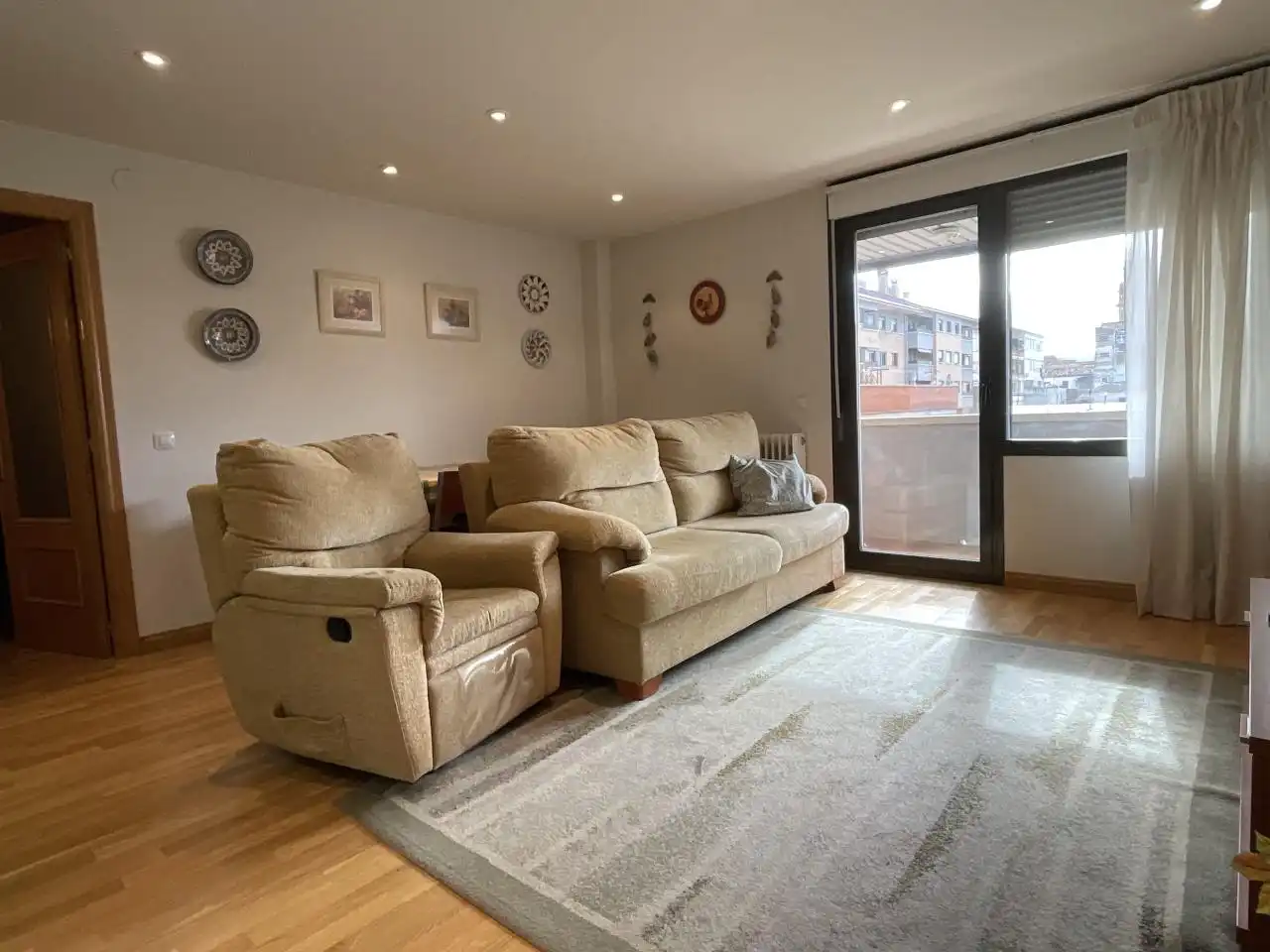 Living room of Apartments for sale in Santo Domingo de la Calzada  with Heating, Parquet flooring and Storage room