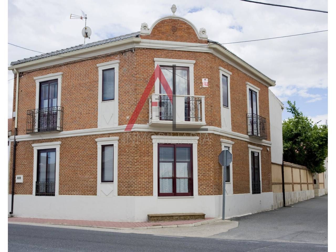 Exterior view of House or chalet for sale in Santiuste de San Juan Bautista  with Private garden, Terrace and Furnished