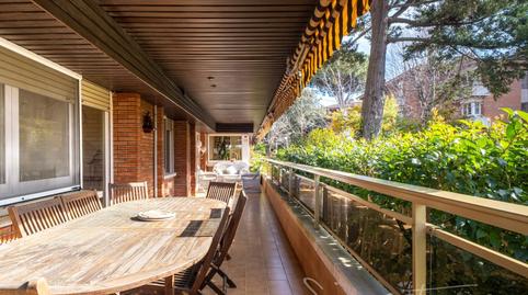 Foto 2 von Erdgeschoss zum Verkauf in Calle Joan Oliver, L'Eixample, Sant Cugat del Vallès