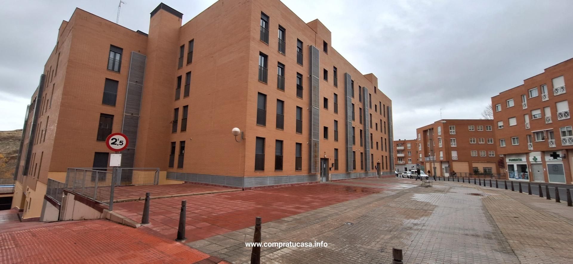 Exterior view of Flat for sale in Segovia Capital  with Heating, Terrace and Storage room