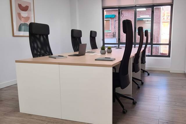 Oficina en Alquiler en Calle del Limonero, 26 en Castillejos - Cuzco