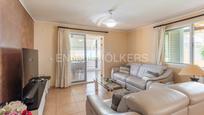Sala d'estar de Casa o xalet en venda en Benicasim / Benicàssim amb Aire condicionat, Calefacció i Jardí privat