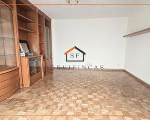 Living room of Flat to rent in  Madrid Capital  with Air Conditioner, Heating and Terrace