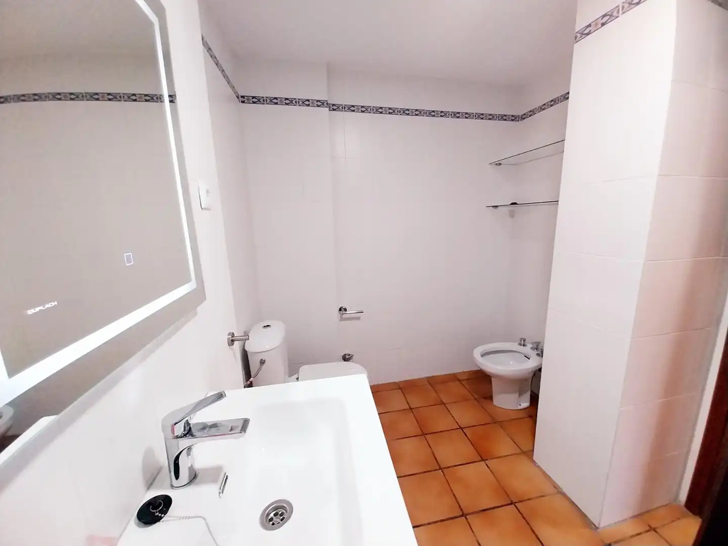 Bany de Apartament de lloguer en Mijas amb Jardí privat, Terrassa i Balcó