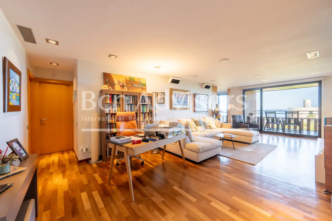 Vista exterior de Piso en venta en Barcelona con Aire acondicionado, Calefacción y Parquet