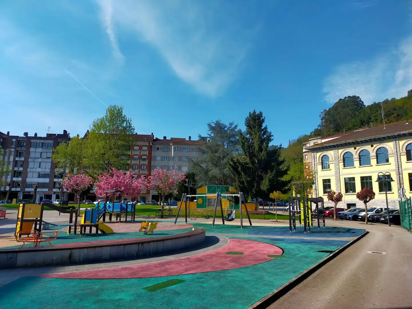 Außenansicht von Dachboden zum Verkauf in Pravia mit Heizung, Terrasse und Möbliert