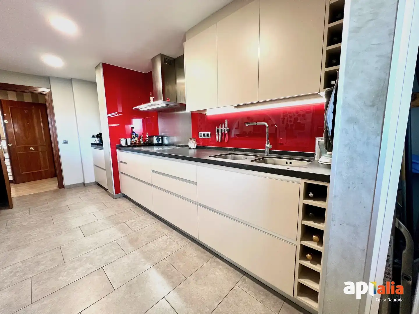 Cocina de Piso en venta en Salou con Calefacción, Piscina y Horno