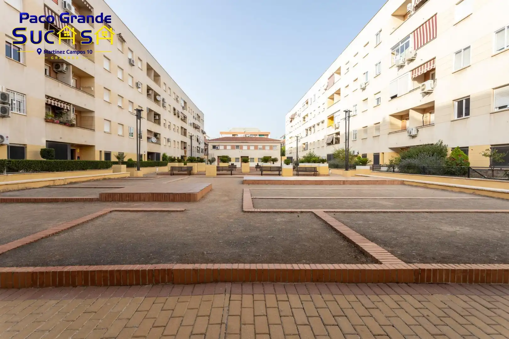 Exterior view of Flat for sale in Granada  with Heating, Terrace and Furnished