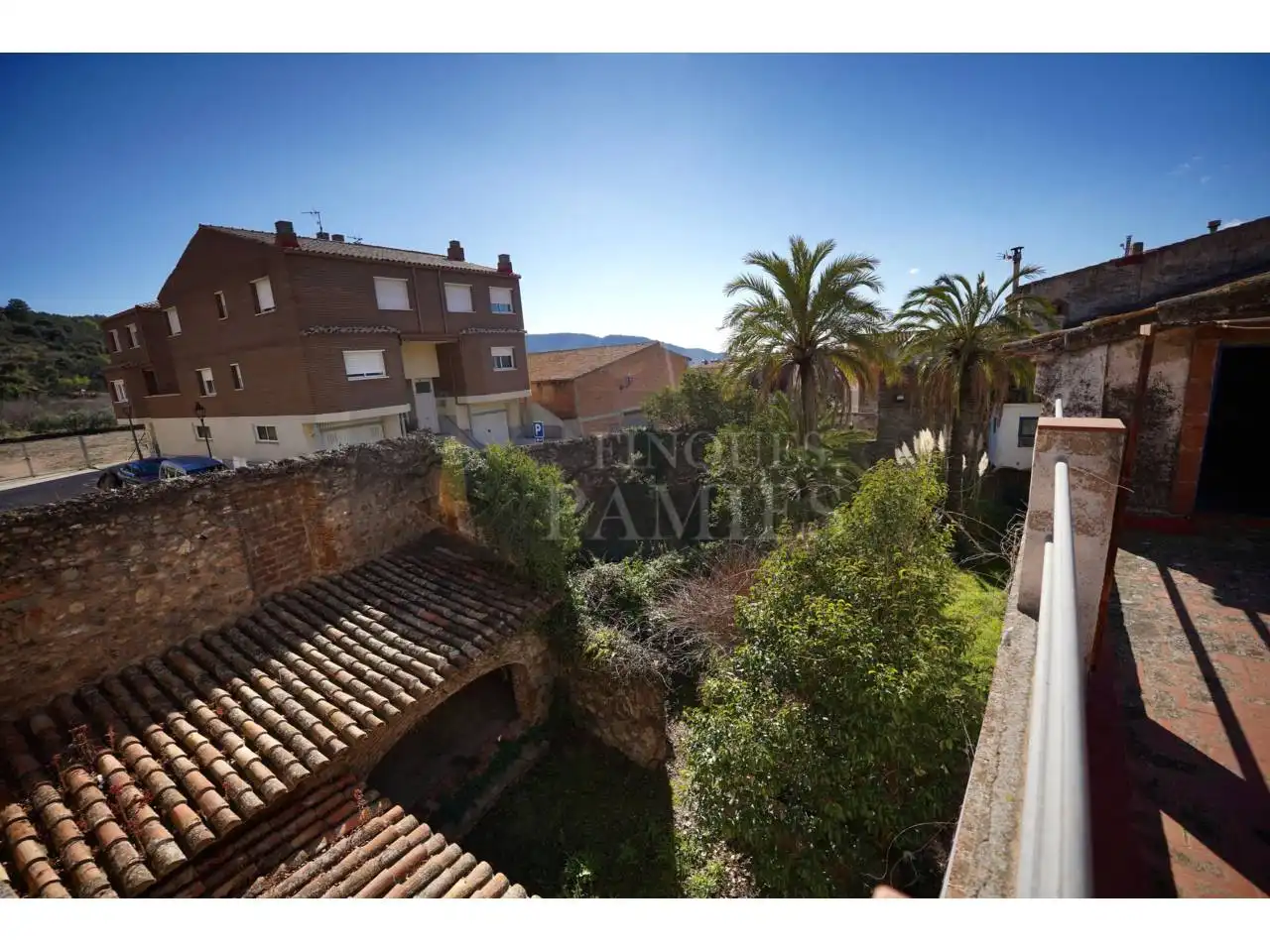 Exterior view of Houses for sale in Vilaplana  with Terrace