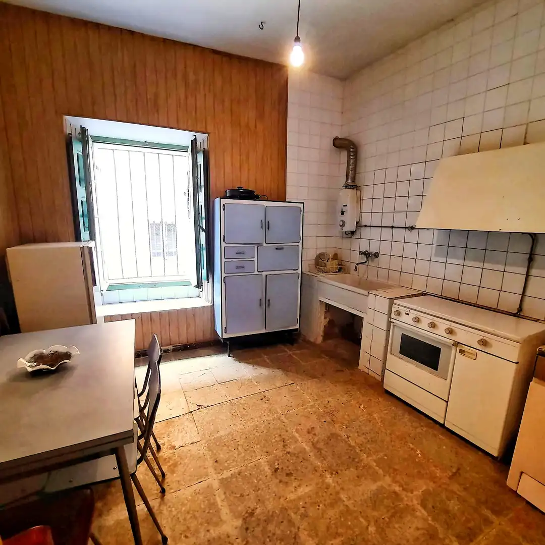 Cuina de Casa adosada en venda en Fuentelisendo amb Moblat