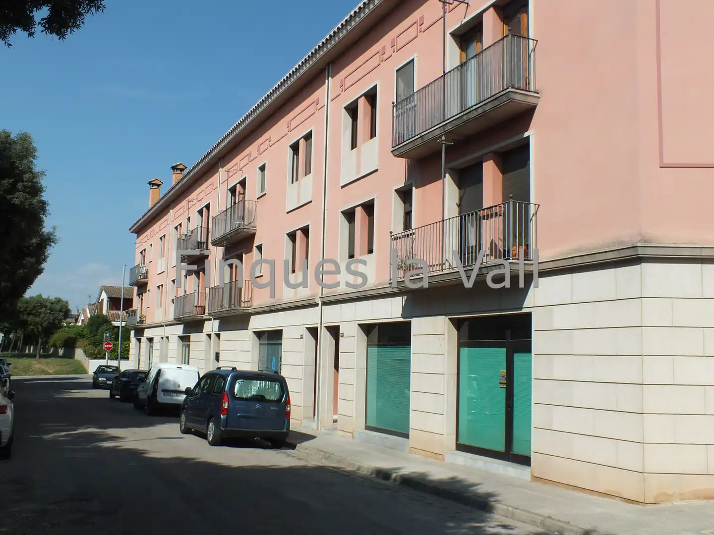 Außenansicht von Wohnung zum Verkauf in Taradell mit Heizung, Terrasse und Ofen