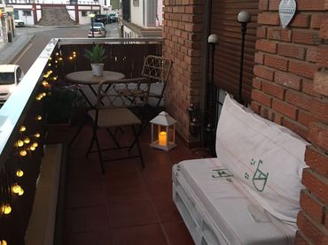 Pis amb balcó en venda a Calle Cantones