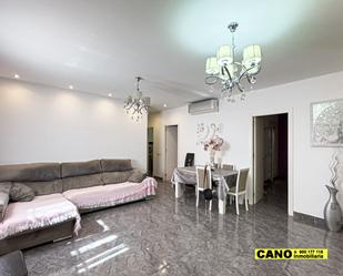 Sala d'estar de Casa o xalet en venda en  Almería Capital amb Terrassa