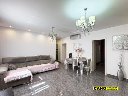 Living room of House or chalet for sale in  Almería Capital  with Terrace