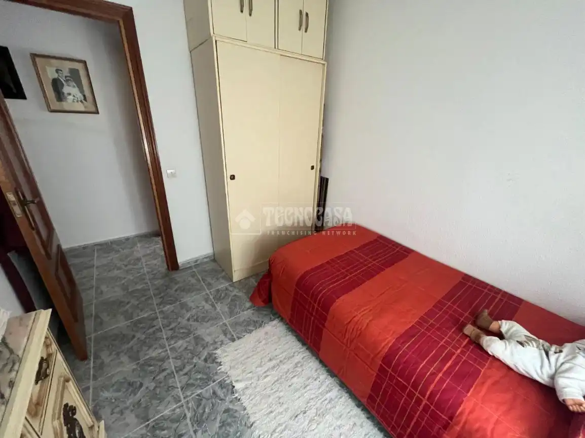Habitación de Piso en venta en Humanes de Madrid con Calefacción y Terraza