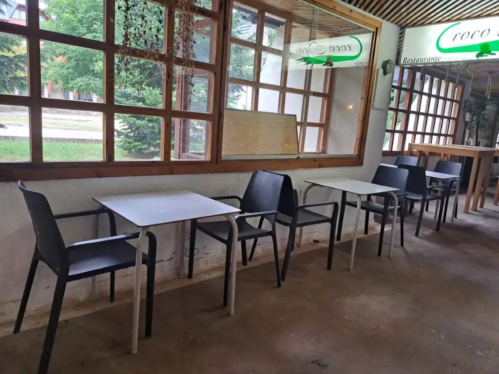 Local en traspaso en Alp con Calefacción, Parquet y Terraza