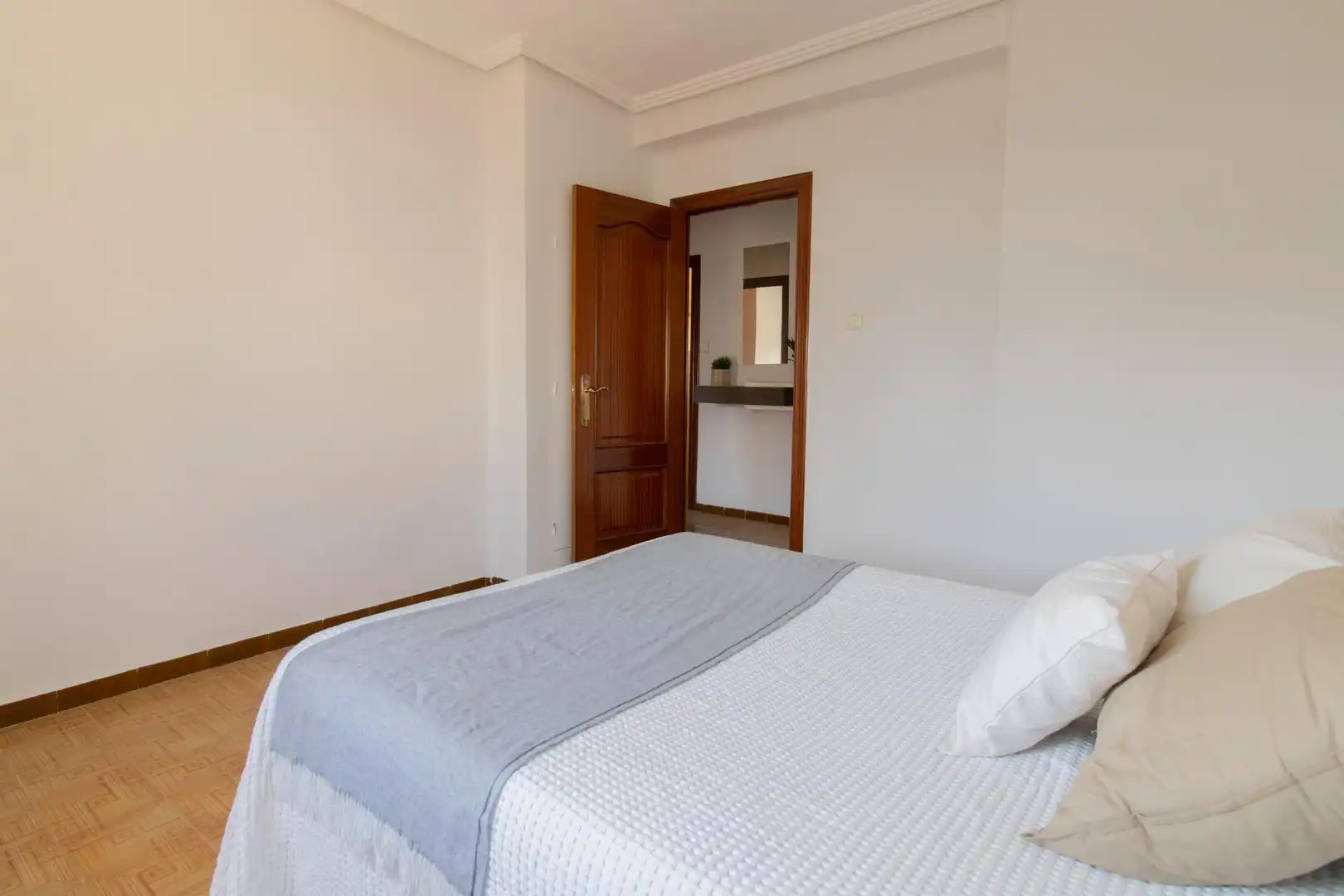 Bedroom of Flat for sale in Sagunto / Sagunt  with Furnished and Balcony