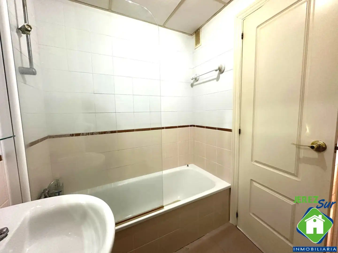 Baño de Piso en venta en Jerez de la Frontera con Aire acondicionado, Calefacción y Terraza