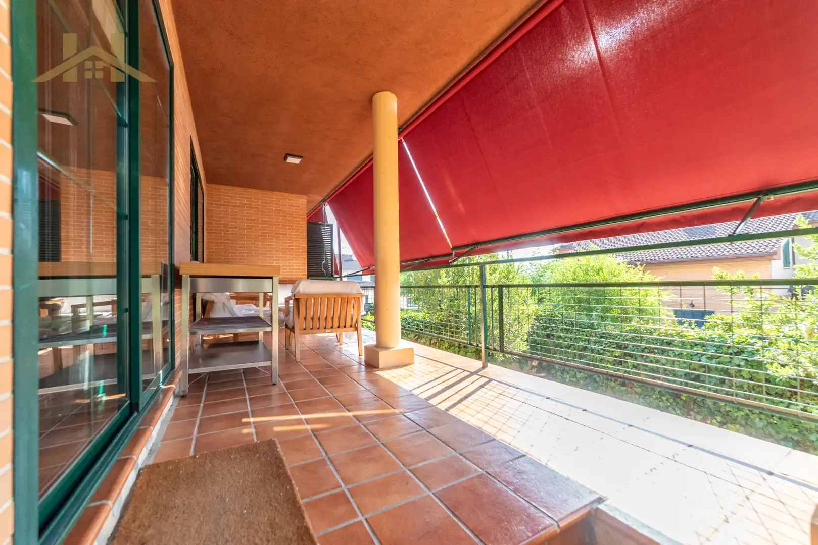 Terrassa de Casa adosada en venda en San Martín de Valdeiglesias amb Aire condicionat, Calefacció i Jardí privat