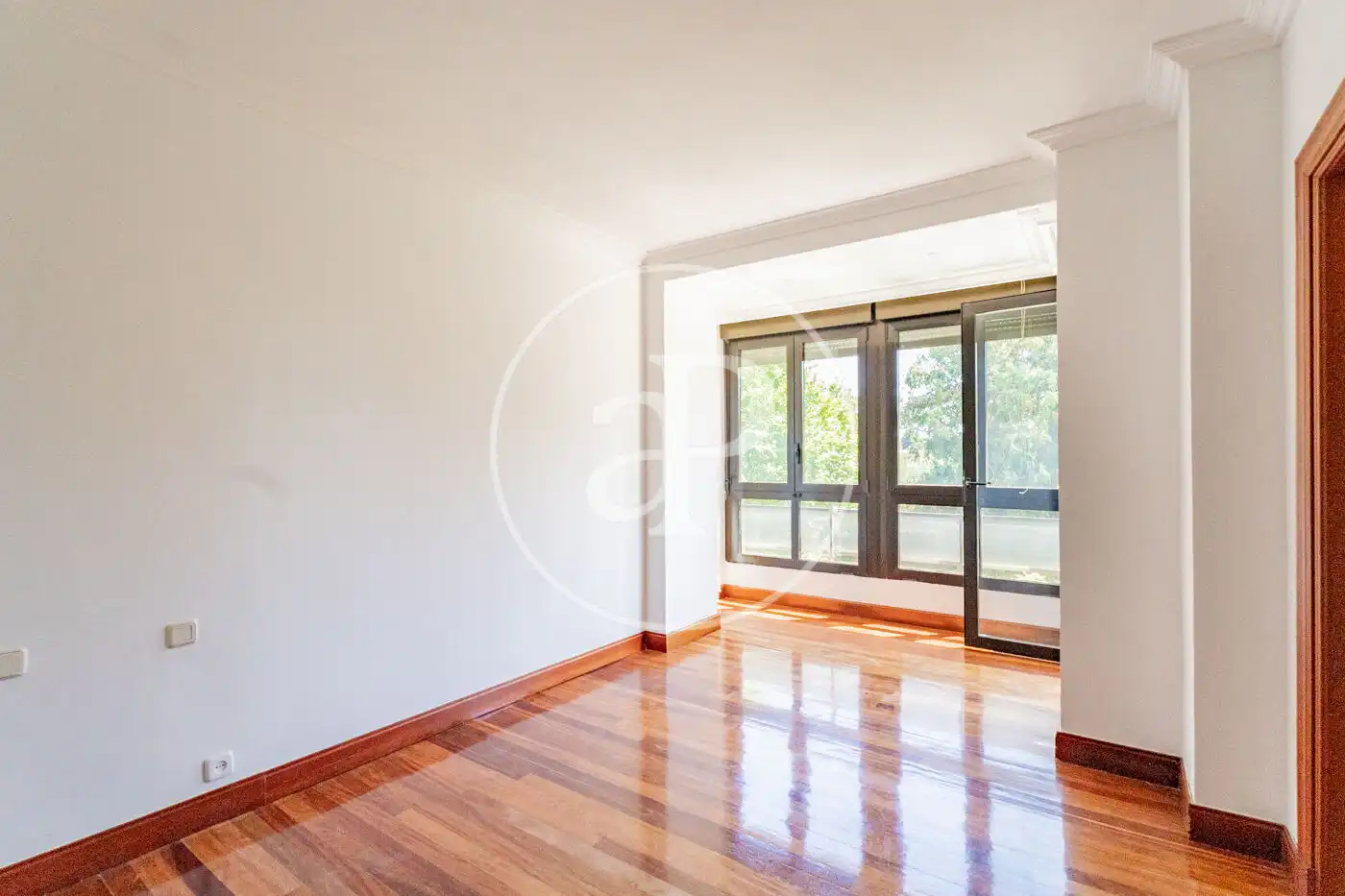 Sala de estar de Piso de alquiler en Madrid con Aire acondicionado, Calefacción y Jardín privado