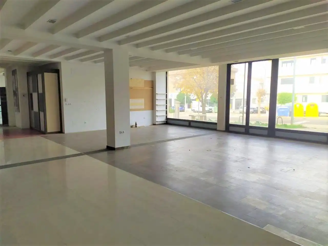 Local comercial en venda a Avenida de Fernando de Castro, imagen 4
