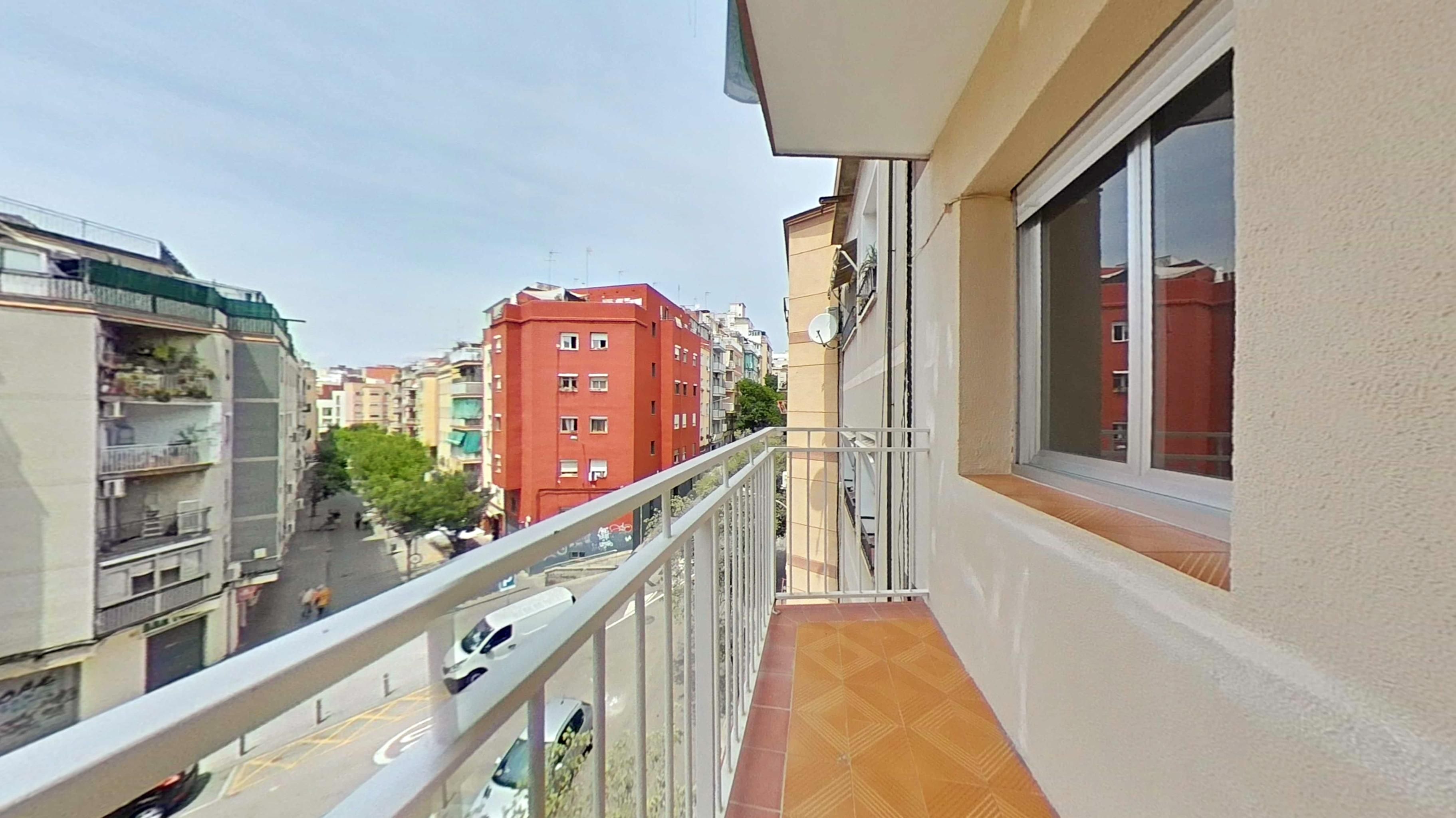 Terrassa de Pis en venda en L'Hospitalet de Llobregat amb Terrassa, Forn i Balcó
