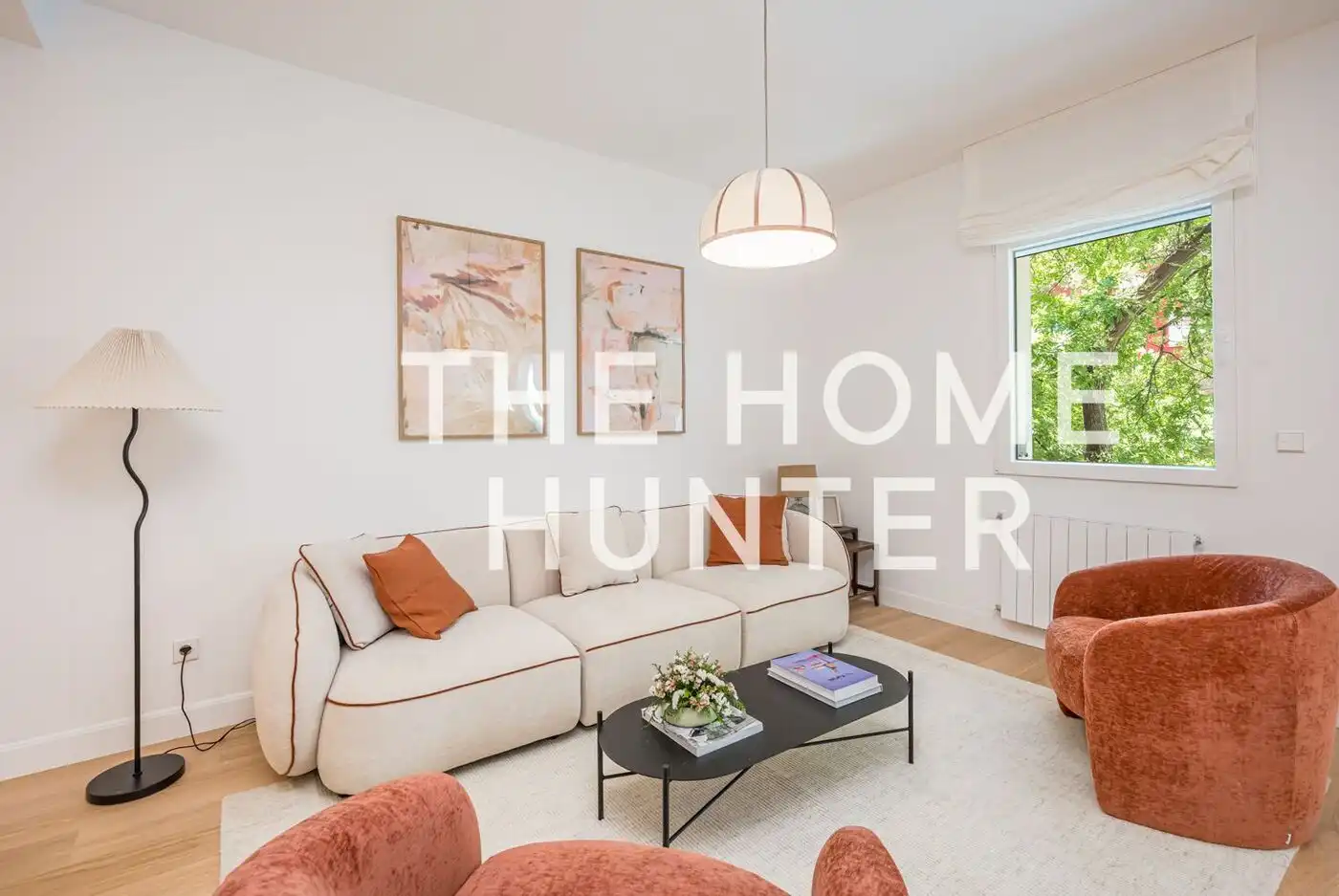 Living room of Flat for sale in Madrid  with Air Conditioner, Heating and Furnished