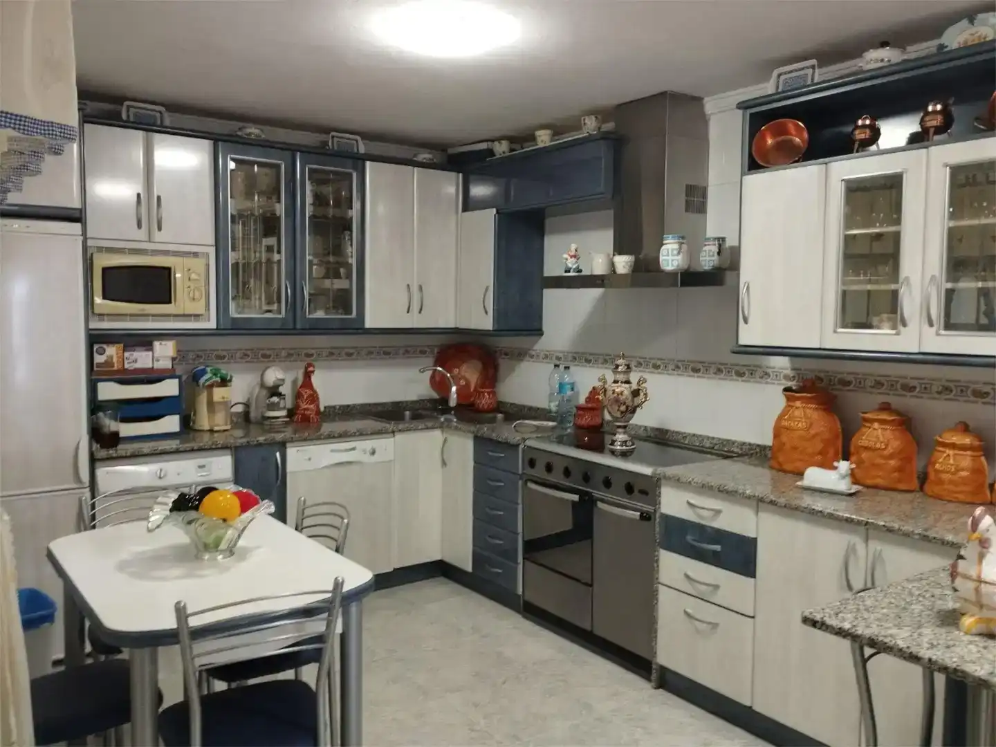 Cocina de Casa o chalet en venta en Briviesca con Jardín privado, Trastero y Piscina