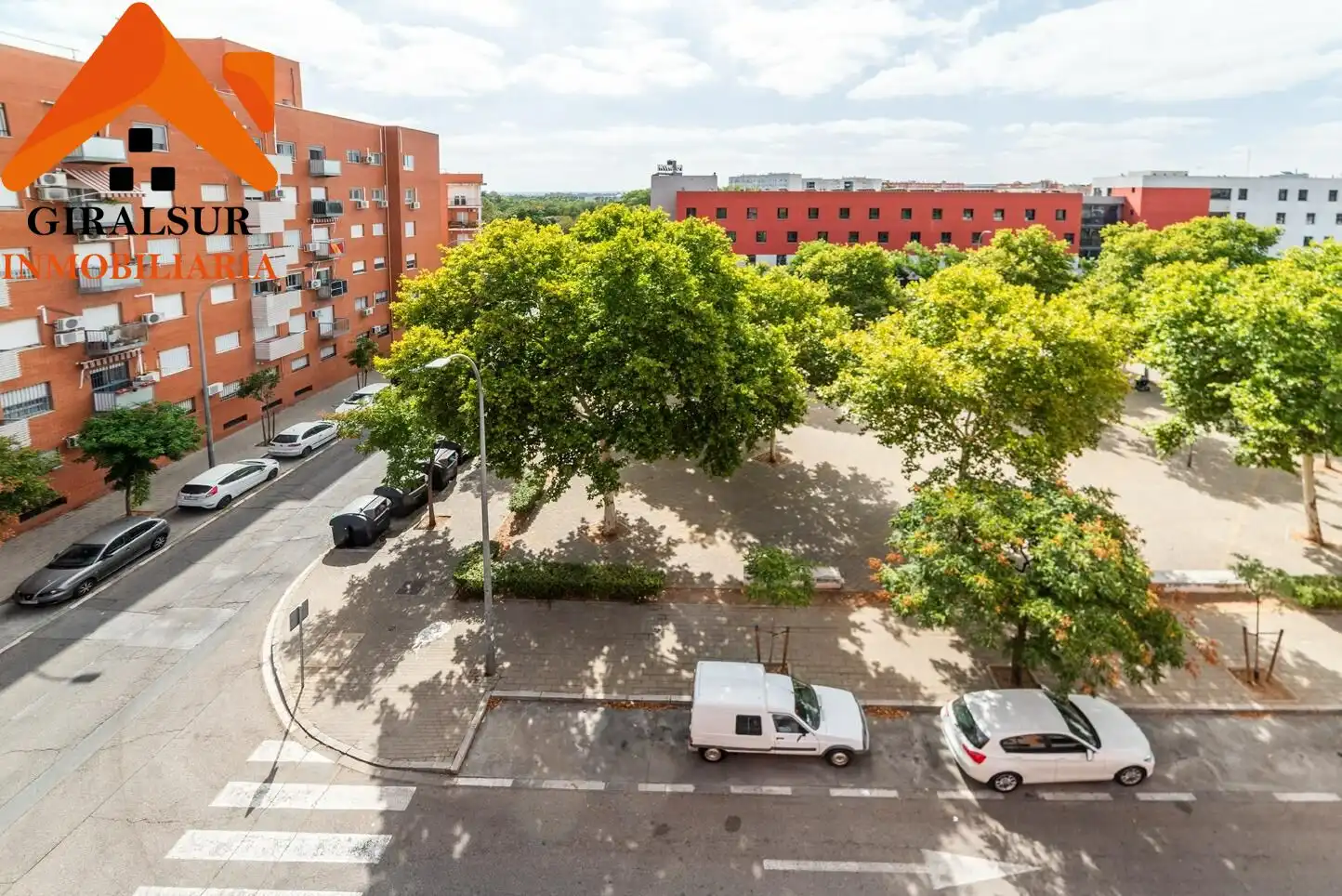 Exterior view of Flat for sale in Sevilla  with Air Conditioner, Storage room and Balcony