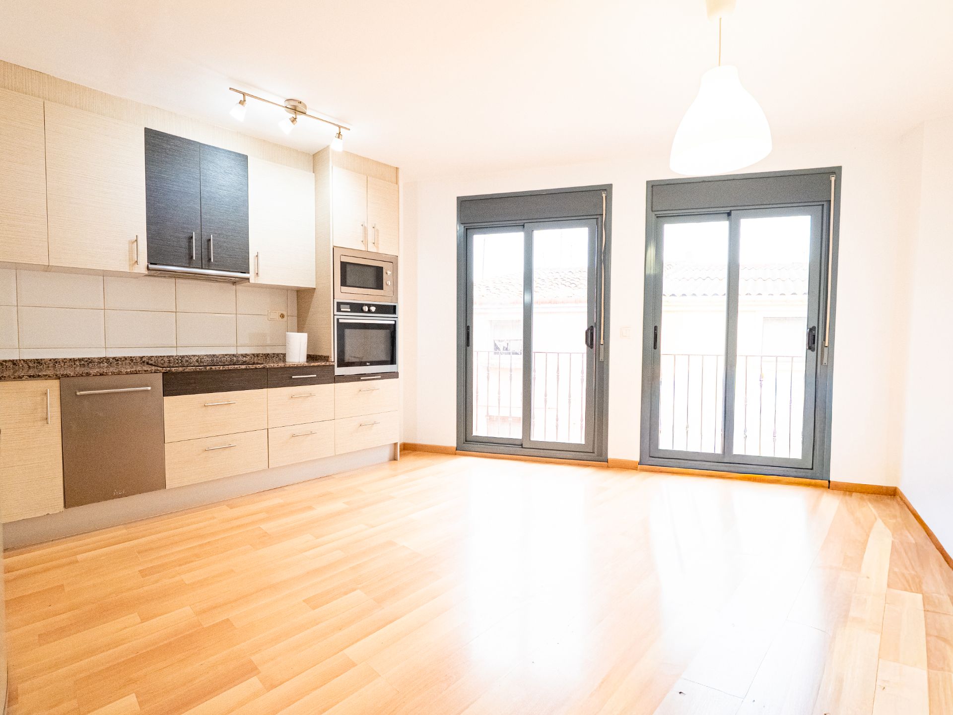 Cuina de Pis en venda en El Vendrell amb Aire condicionat i Balcó