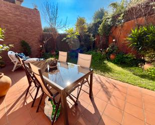 Jardí de Casa adosada en venda en Sant Climent de Llobregat amb Aire condicionat, Calefacció i Jardí privat