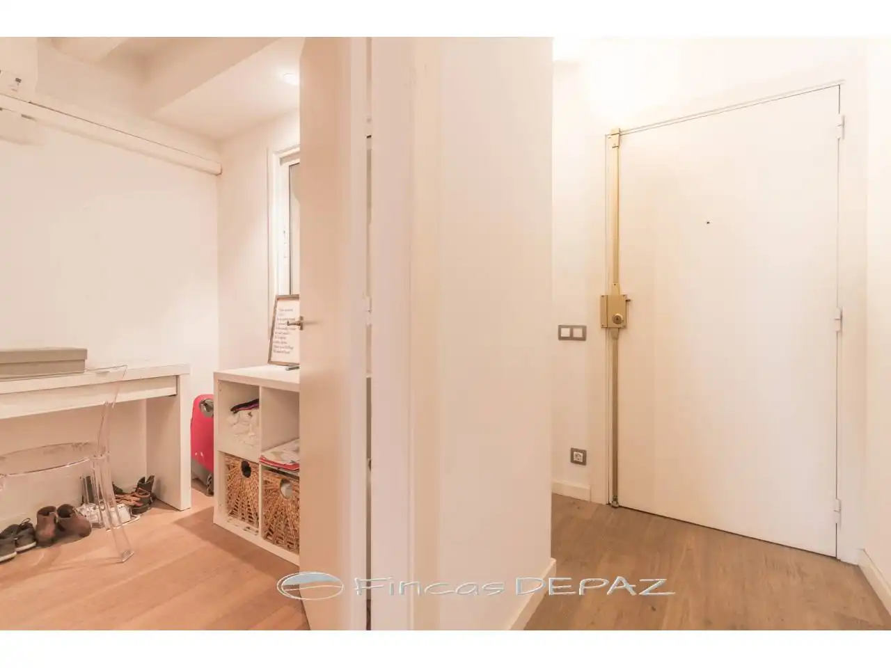 Flat for sale in Barcelona  with Air Conditioner, Heating and Parquet flooring