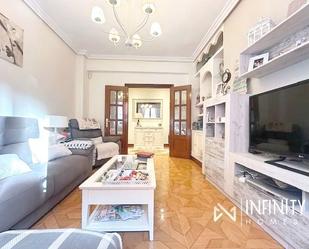 Living room of Flat for sale in Bilbao 