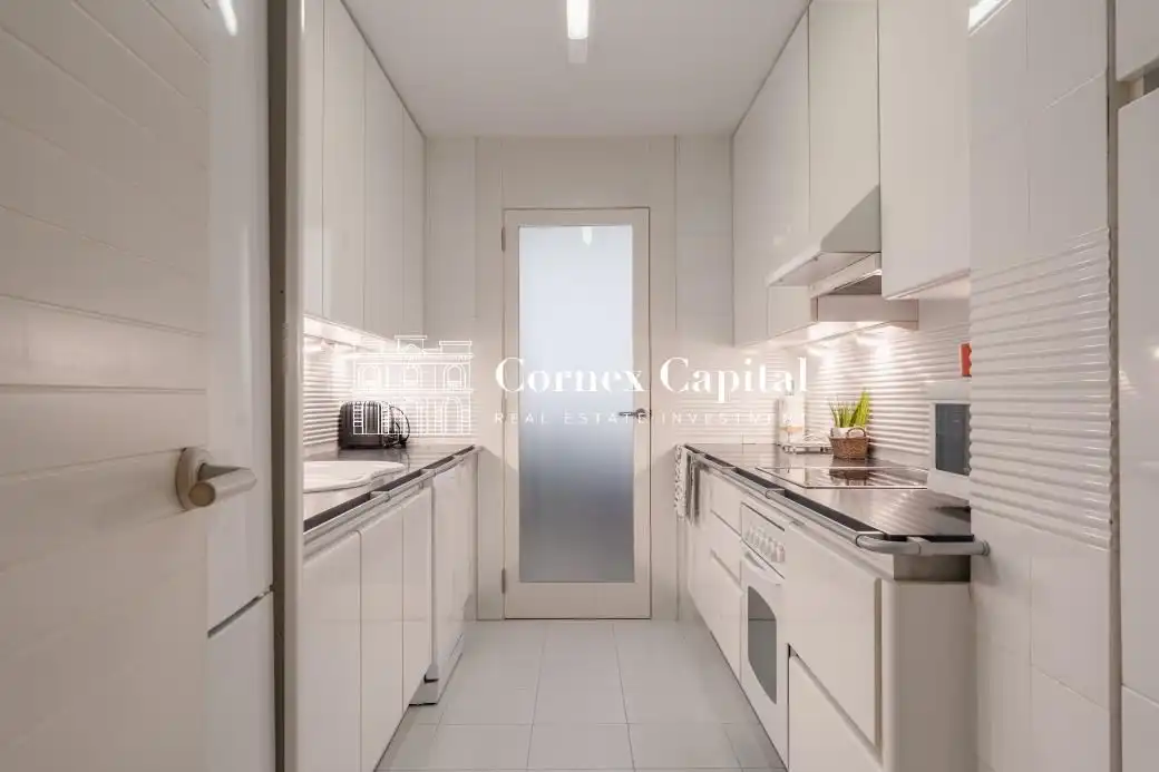 Kitchen of Flat for sale in Castell d'Aro, Platja d'Aro i s'Agaró  with Air Conditioner, Heating and Private garden