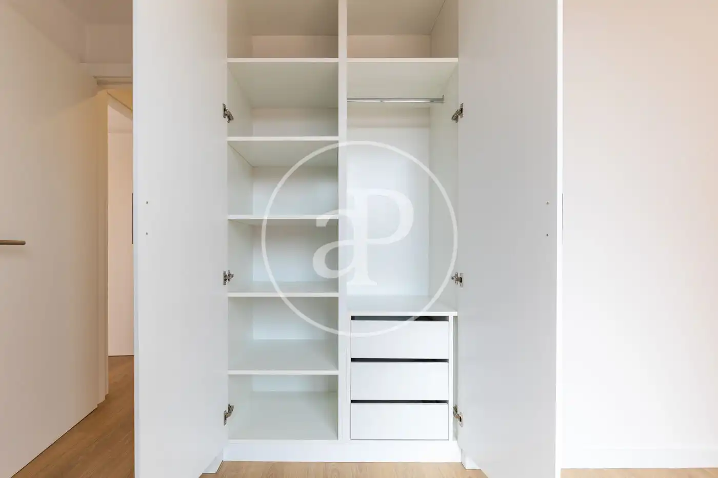 Bedroom of Flat for sale in Sant Cugat del Vallès  with Air Conditioner, Heating and Storage room