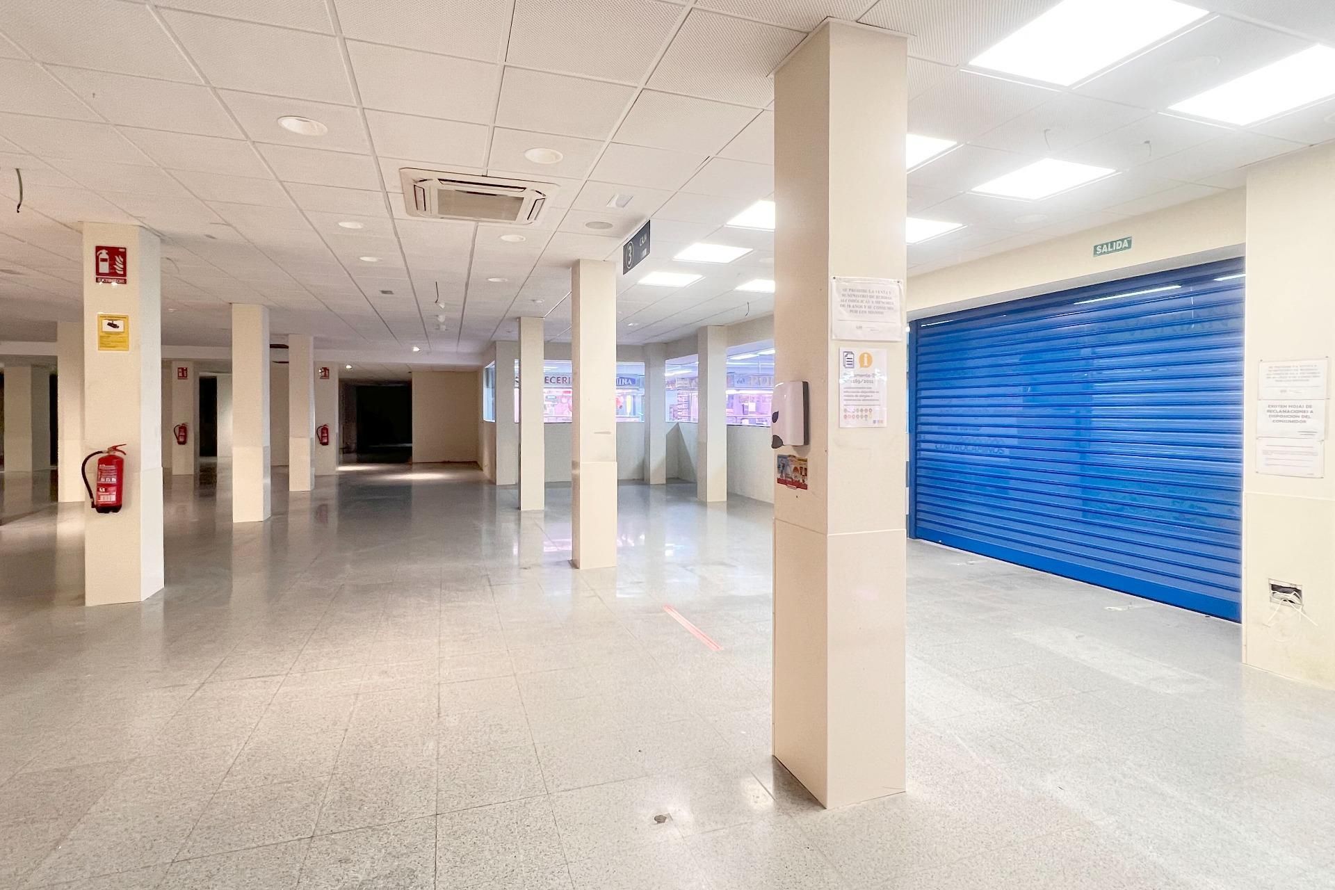 Local de lloguer en Móstoles amb Aire condicionat