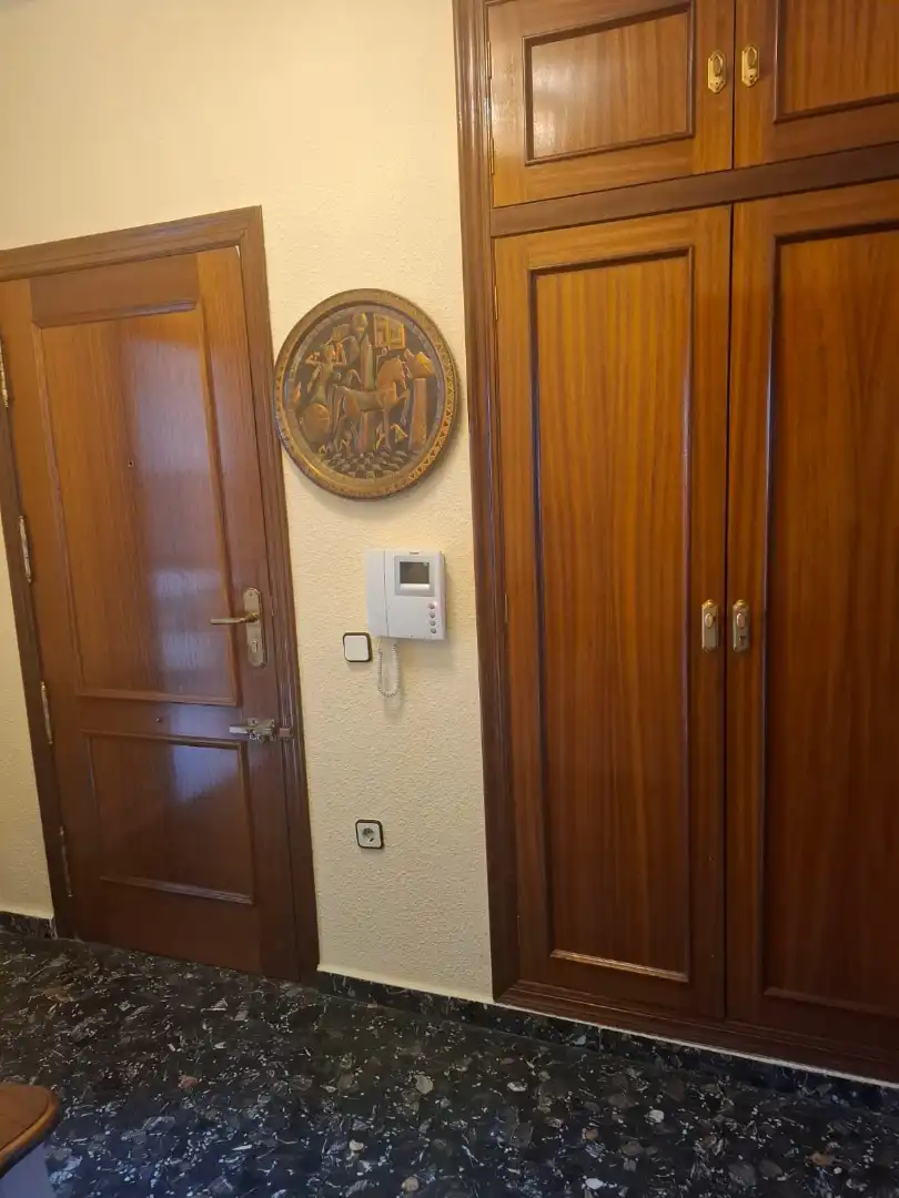 Piso de alquiler en Albacete con Calefacción, Amueblado y Horno