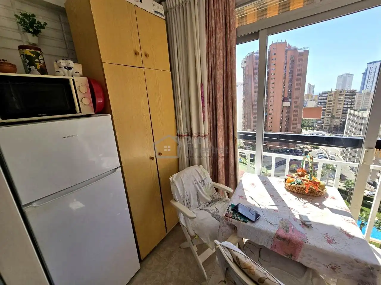 Dormitori de Pis en venda en Benidorm amb Aire condicionat, Terrassa i Moblat