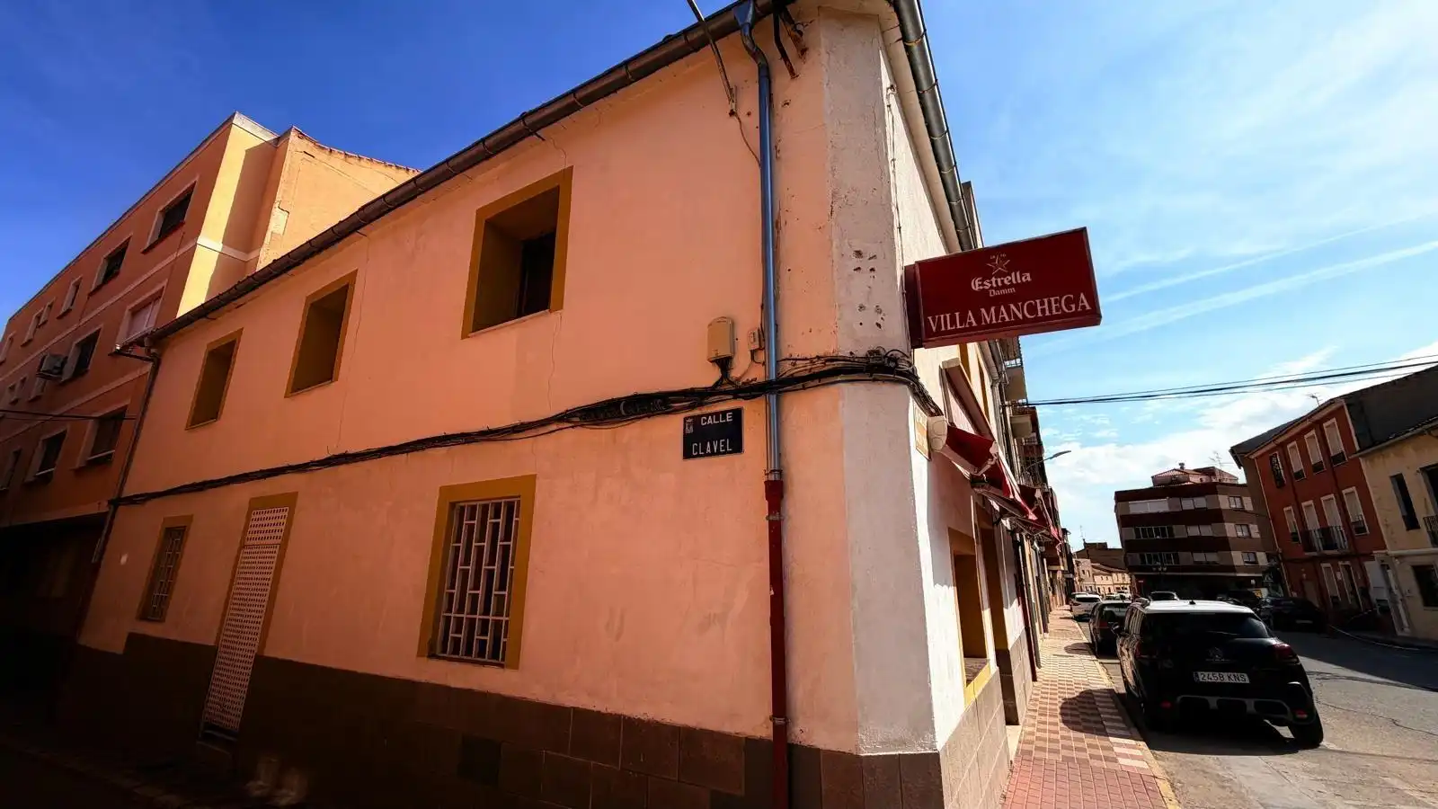 Local comercial en venta en Calle Calle Niceto Cuenca 62, imagen 2