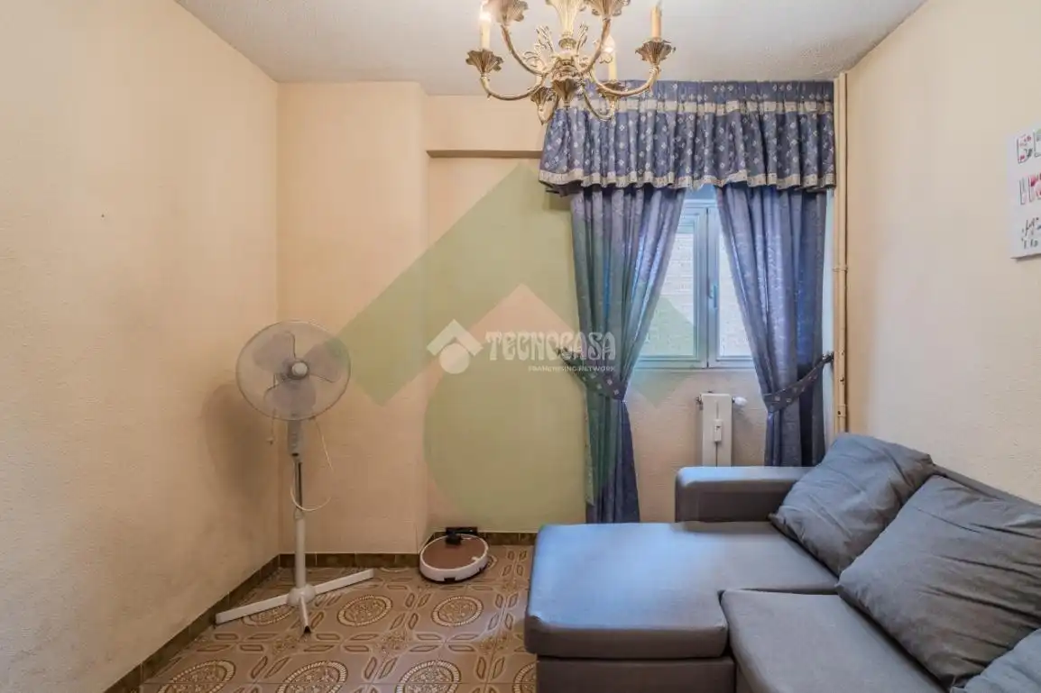 Habitación de Piso en venta en Madrid con Calefacción y Parquet
