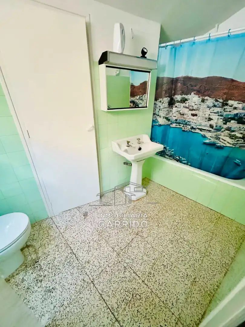 Bathroom of Houses for sale in Úbeda  with Furnished, Oven and Washing machine