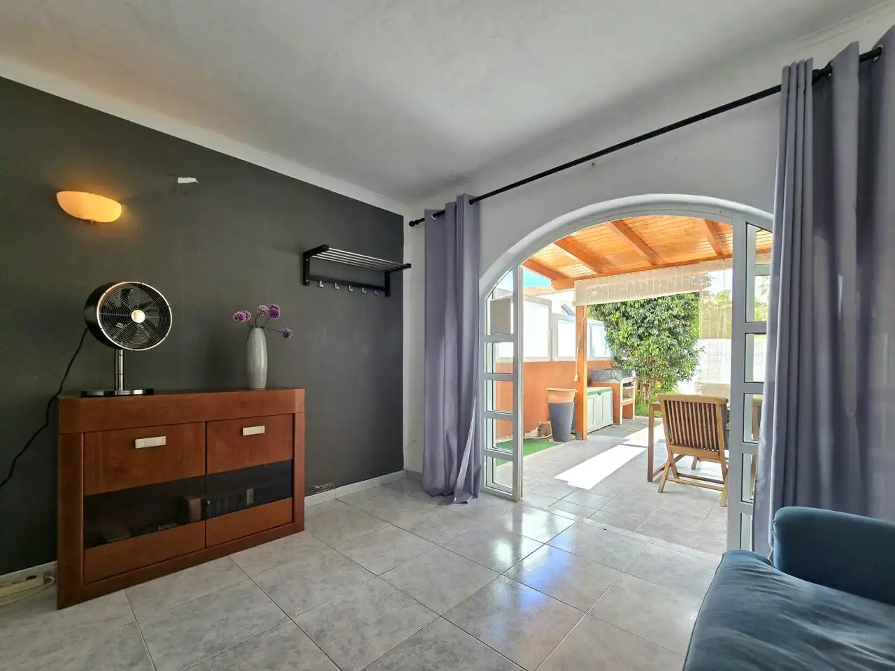 Dúplex de alquiler en San Bartolomé de Tirajana con Terraza, Amueblado y Piscina comunitaria