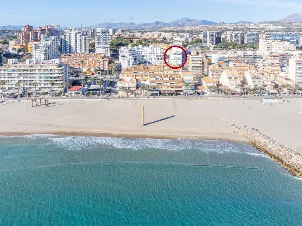 Exterior view of Attic for sale in El Campello  with Air Conditioner, Terrace and Internet