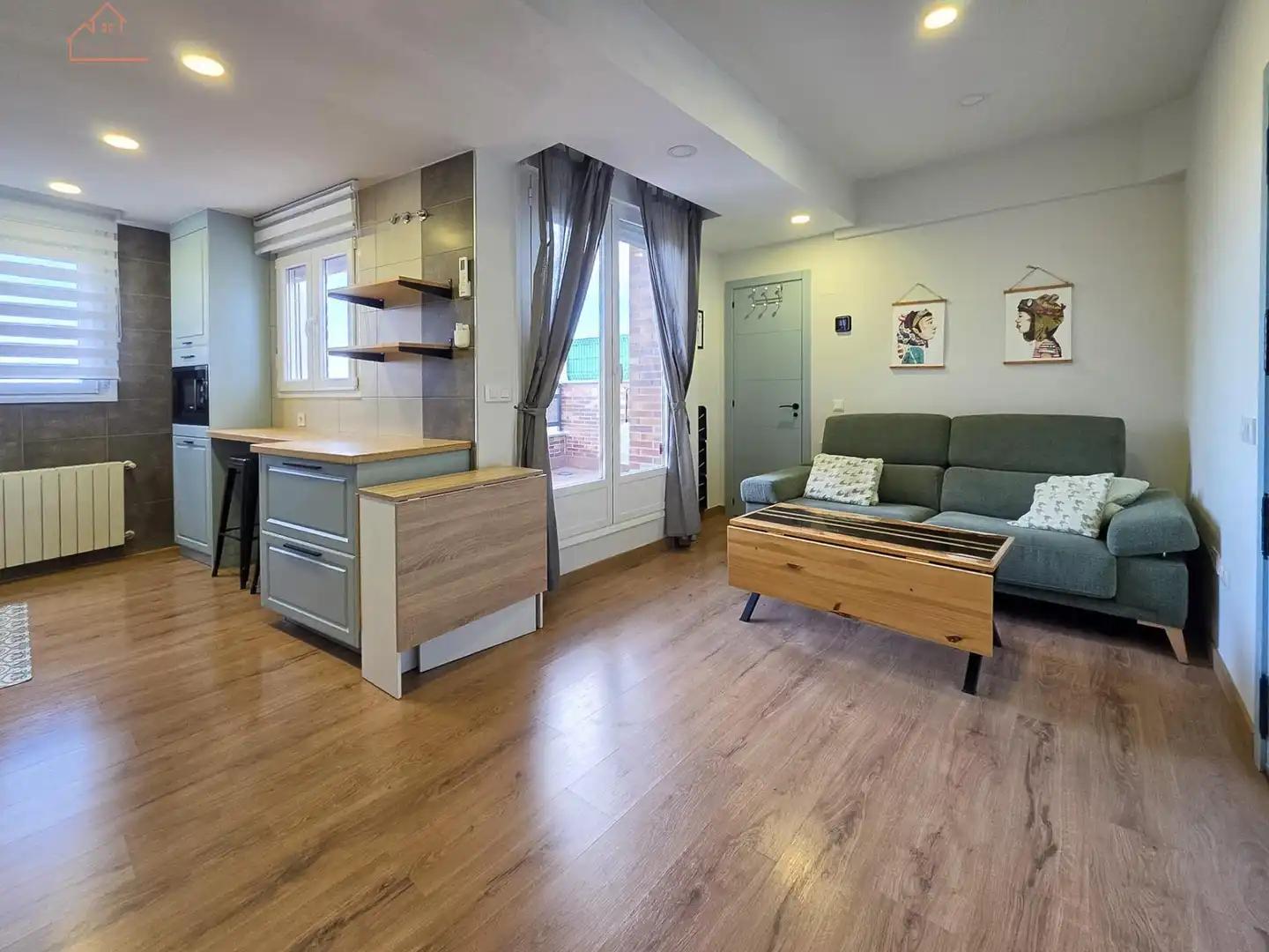Wohnzimmer von Dachboden zur Miete in Madrid mit Klimaanlage, Heizung und Terrasse