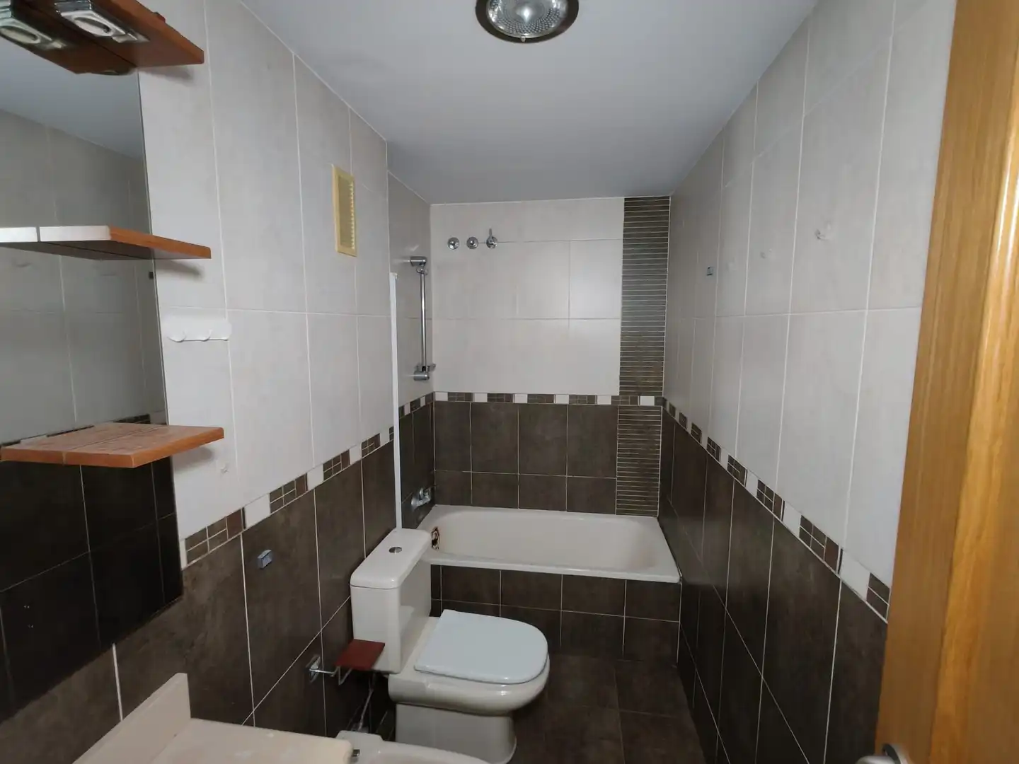 Baño de Piso en venta en Sagunto / Sagunt con Trastero