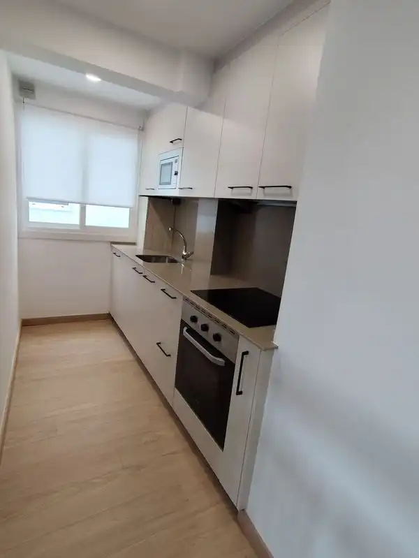 Kitchen of Flat for sale in Vigo   with Heating, Storage room and Furnished