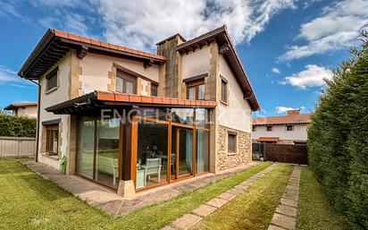 Exterior view of House or chalet for sale in Cabezón de la Sal  with Air Conditioner, Heating and Private garden