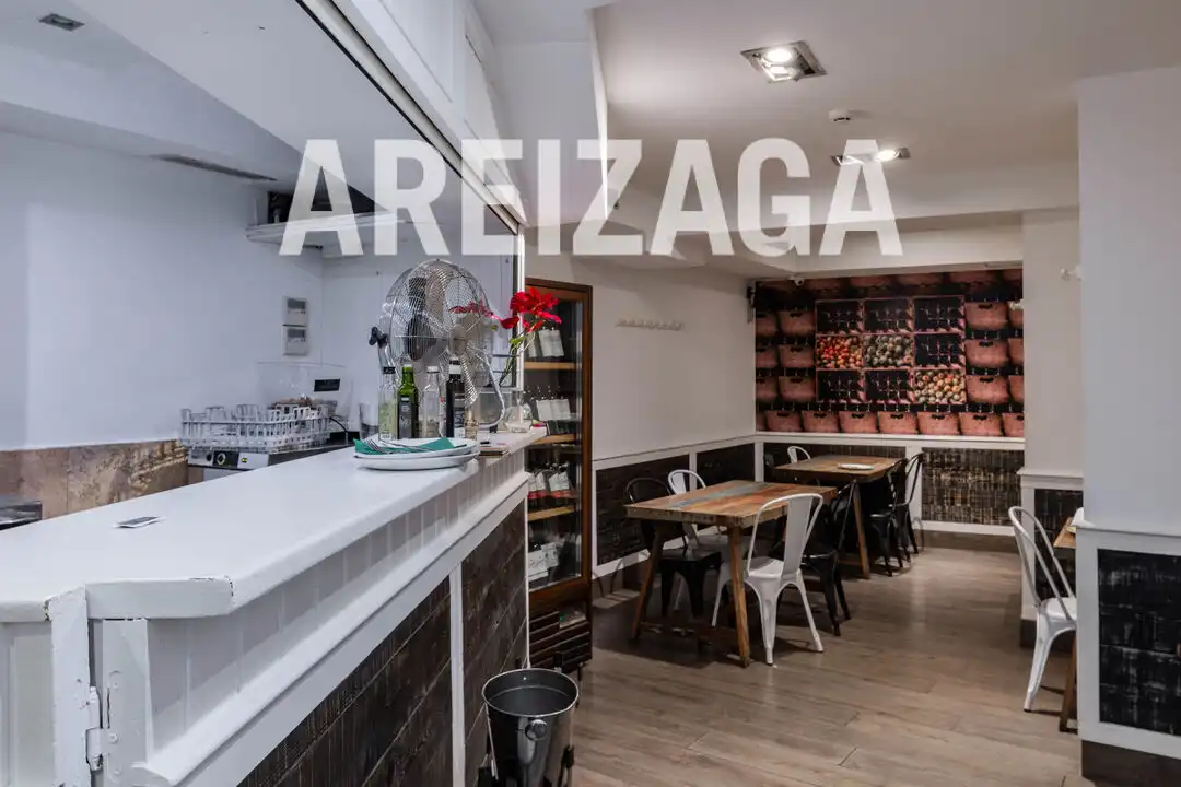 Local de lloguer en Donostia - San Sebastián  amb Moblat
