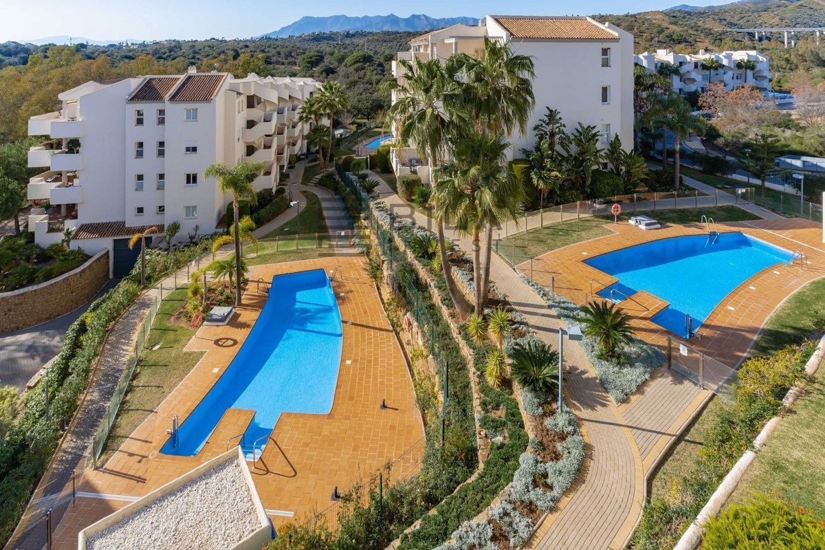 Swimming pool of Flat for sale in Marbella  with Air Conditioner, Terrace and Swimming Pool